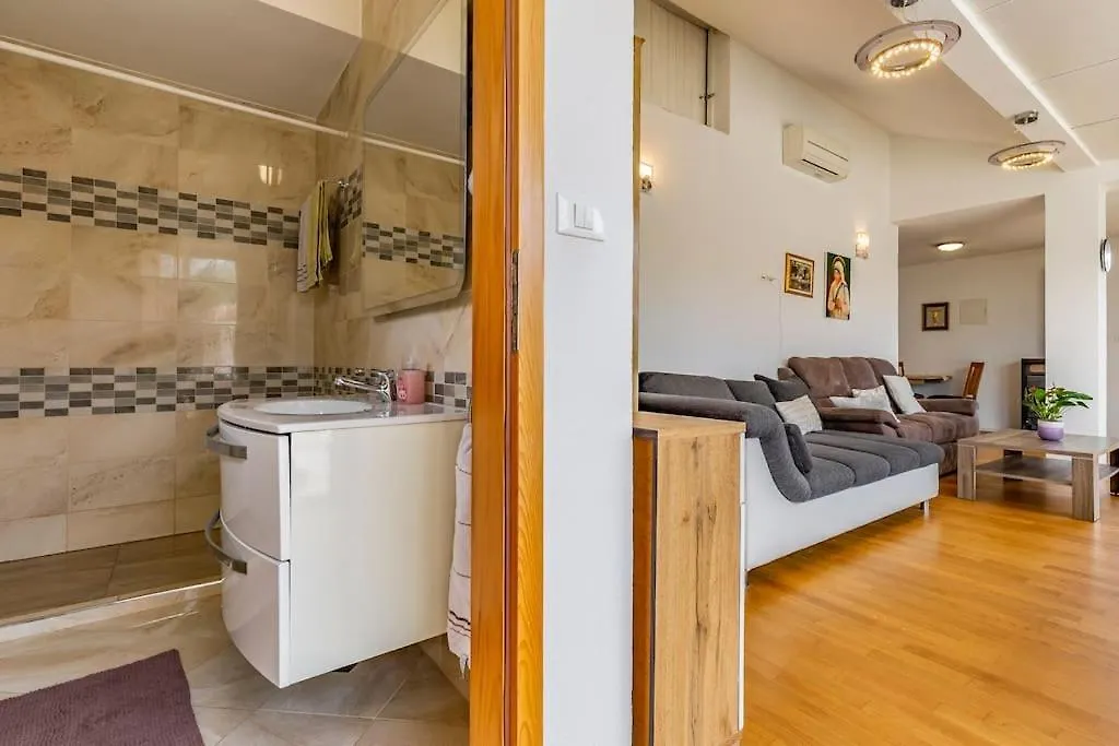 Villa Vrcevan Modernes Haus Mit Pool Medulin Croatia